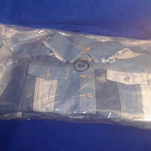 AZALEA WANG PLUS  ALL PATCHED UP PATCHWORKED  CROP DENIM JACKET ( BRAND NEW ! ) - Picture 9 of 9